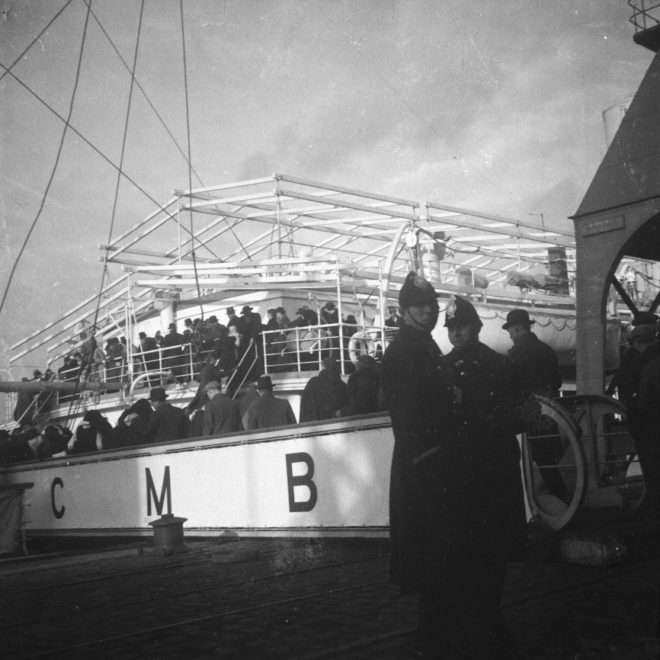 Anvers, 1936 - Embarquement sur le ss ANVERSVILE