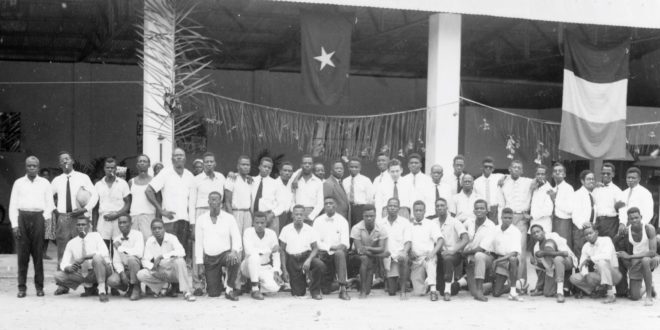 Lomela, 1959 - Jean Strypstein - Kulekule - et le personnel de la FOMETRA