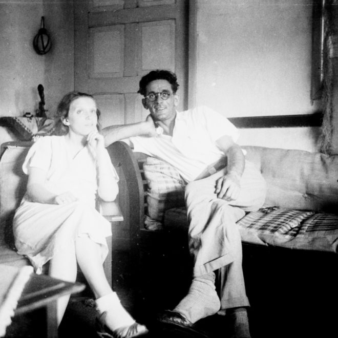 1942 - Marguerite Van Doorselaer & José Van Gucht.