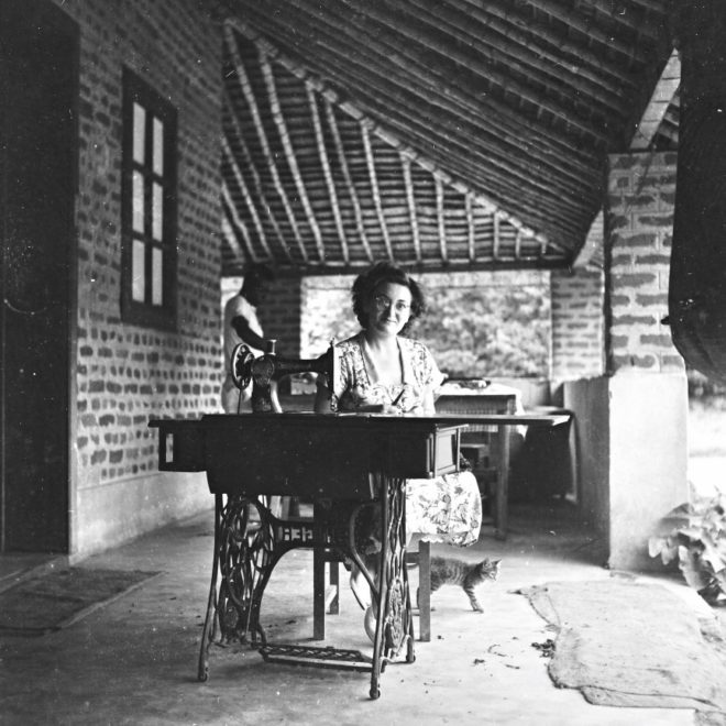 Lomela, 1950 - Marie-Louise sur la Barza.